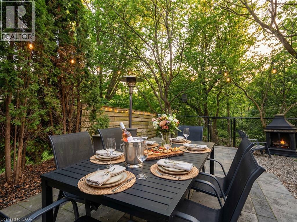 4138 Medland Drive, Burlington, Ontario  L7M 4Z8 - Photo 2 - 40820914