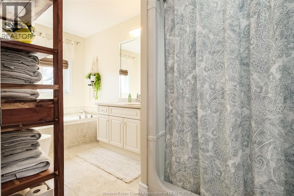 205 Whisper Creek, Lakeshore, Ontario  N9K 1G3 - Photo 26 - 26008568