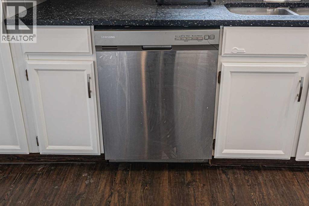 64 Castledale Crescent Ne, Calgary, Alberta  T3J 1X4 - Photo 16 - A2303317