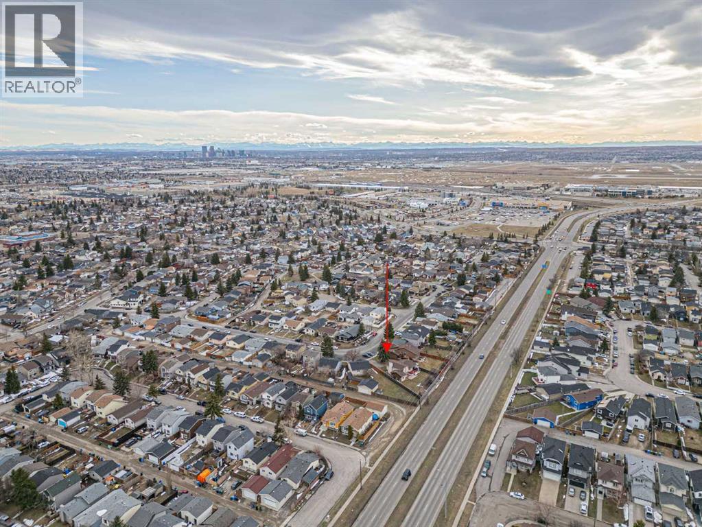 64 Castledale Crescent Ne, Calgary, Alberta  T3J 1X4 - Photo 47 - A2303317