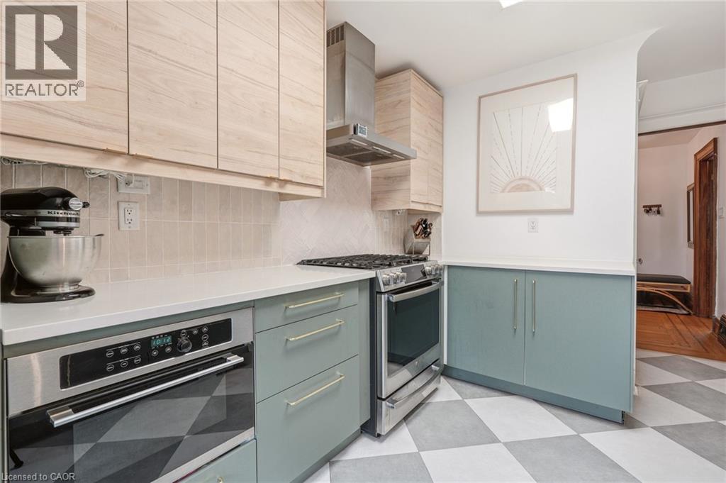 80 Weir Street N, Hamilton, Ontario  L8H 5E8 - Photo 9 - 40809337