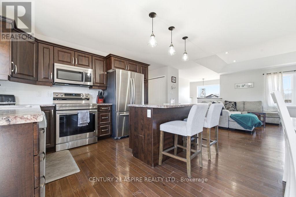 1015 Riverstone Trail, Petawawa, Ontario  K8H 0B3 - Photo 13 - X13018668