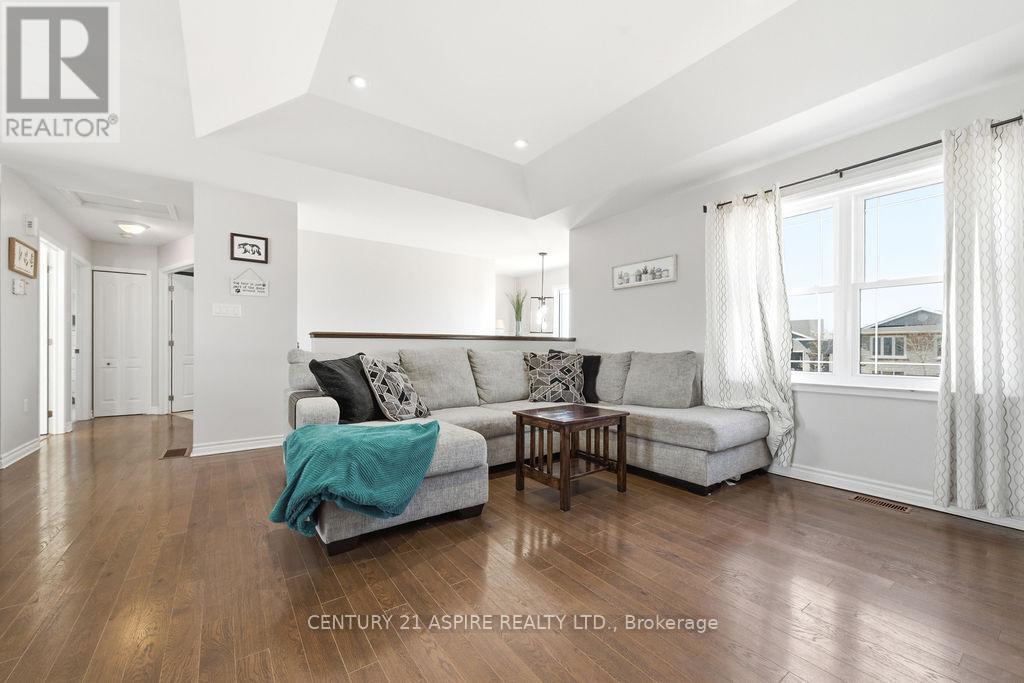 1015 Riverstone Trail, Petawawa, Ontario  K8H 0B3 - Photo 7 - X13018668