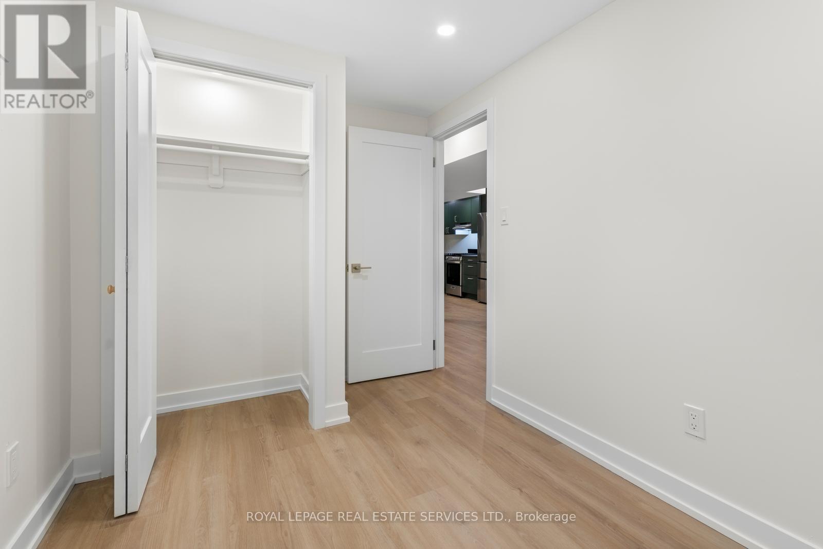 Lower - 1129 Mount Pleasant Road, Toronto, Ontario  M4P 2M8 - Photo 12 - C13018658