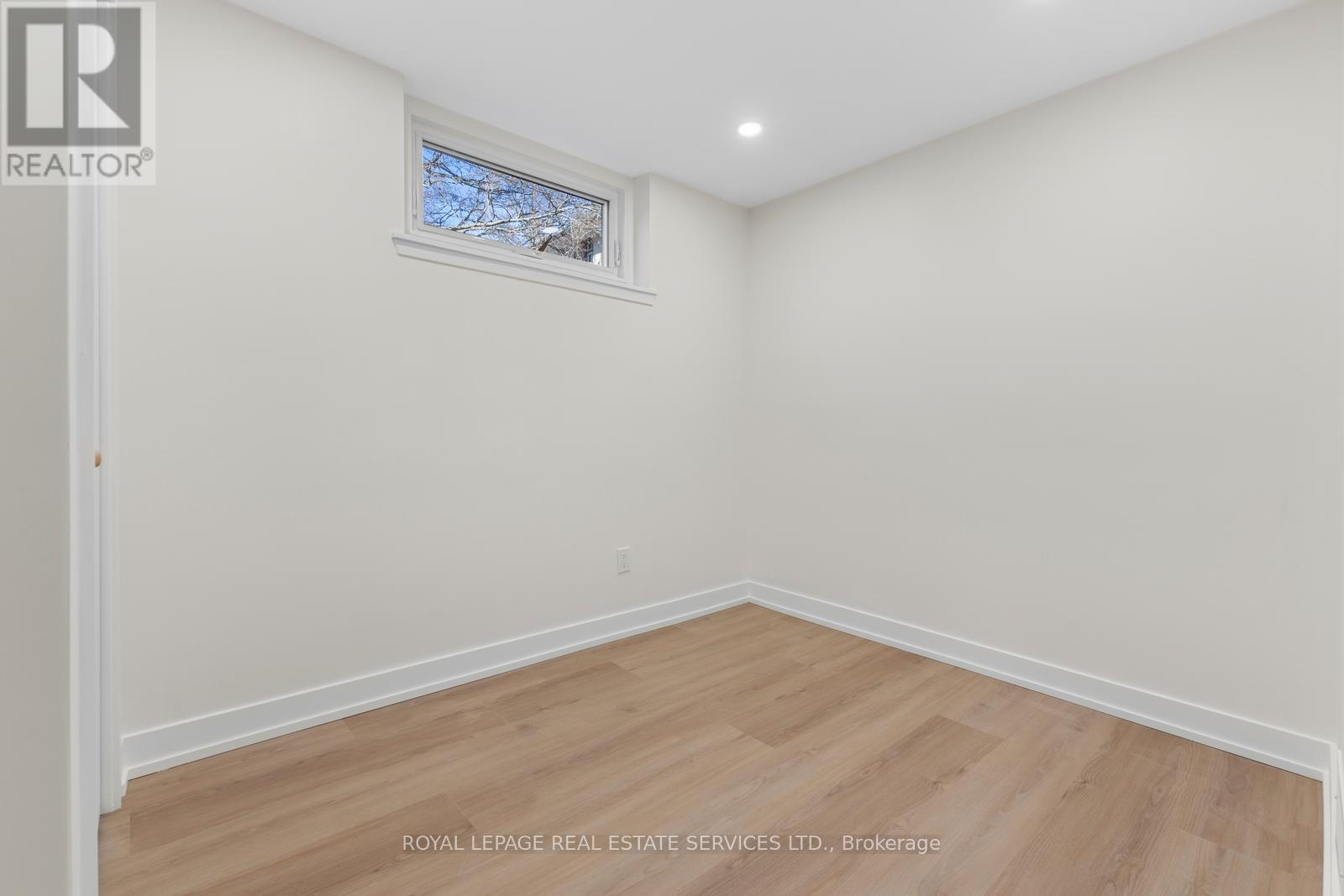 Lower - 1129 Mount Pleasant Road, Toronto, Ontario  M4P 2M8 - Photo 13 - C13018658