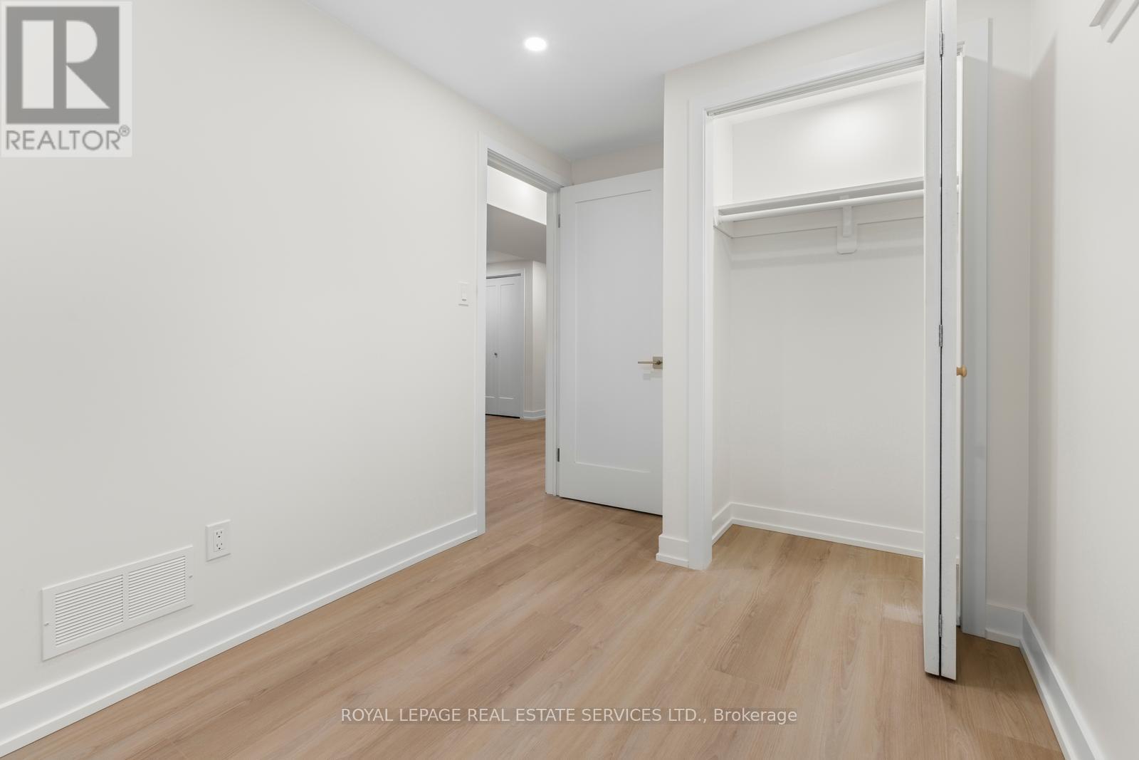 Lower - 1129 Mount Pleasant Road, Toronto, Ontario  M4P 2M8 - Photo 14 - C13018658