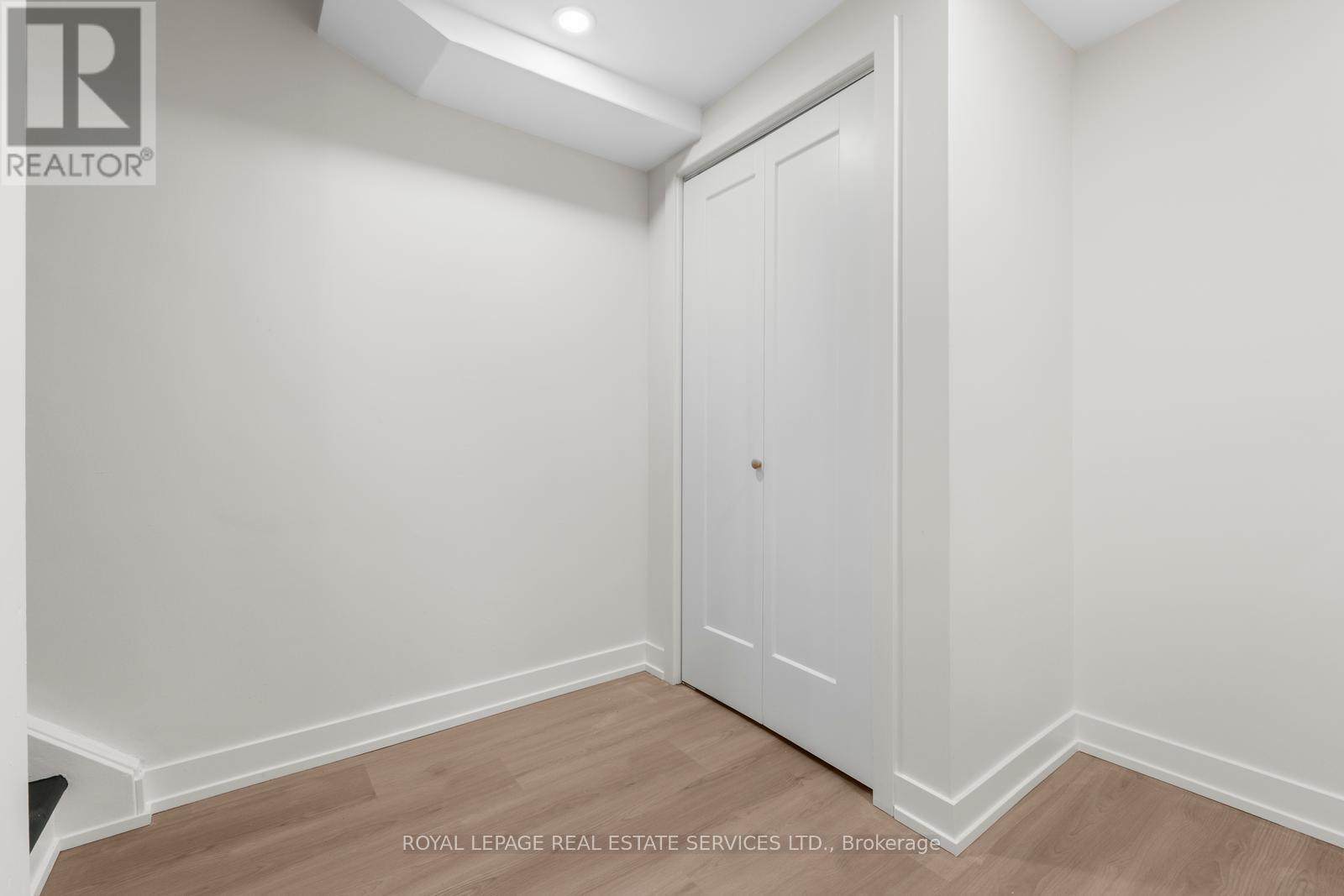 Lower - 1129 Mount Pleasant Road, Toronto, Ontario  M4P 2M8 - Photo 17 - C13018658