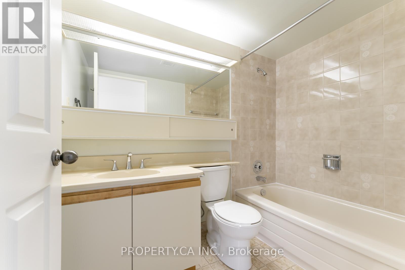 802 - 3000 Bathurst Street, Toronto, Ontario  M6B 3B4 - Photo 32 - C13018764