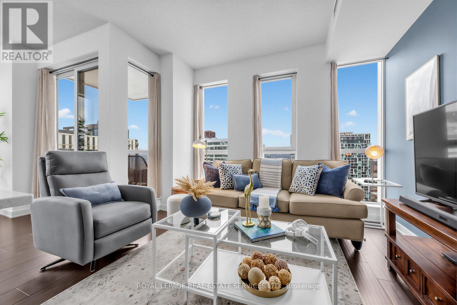 2612 - 55 Regent Park Boulevard, Toronto, Ontario  M5A 0C2 - Photo 7 - C13018770