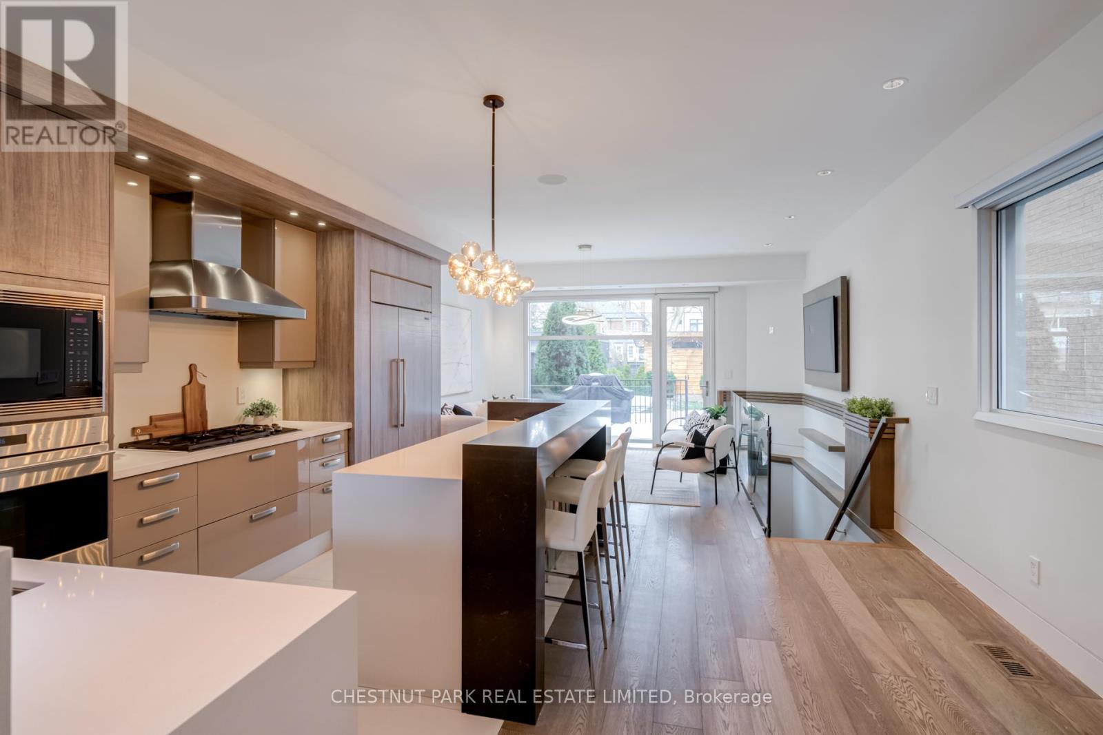 278 St Germain Avenue, Toronto, Ontario  M5M 1W3 - Photo 10 - C13018798