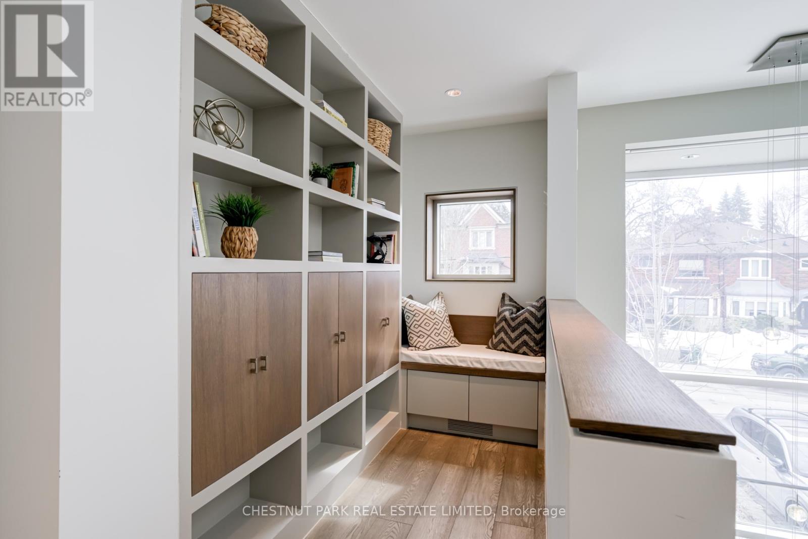 278 St Germain Avenue, Toronto, Ontario  M5M 1W3 - Photo 22 - C13018798