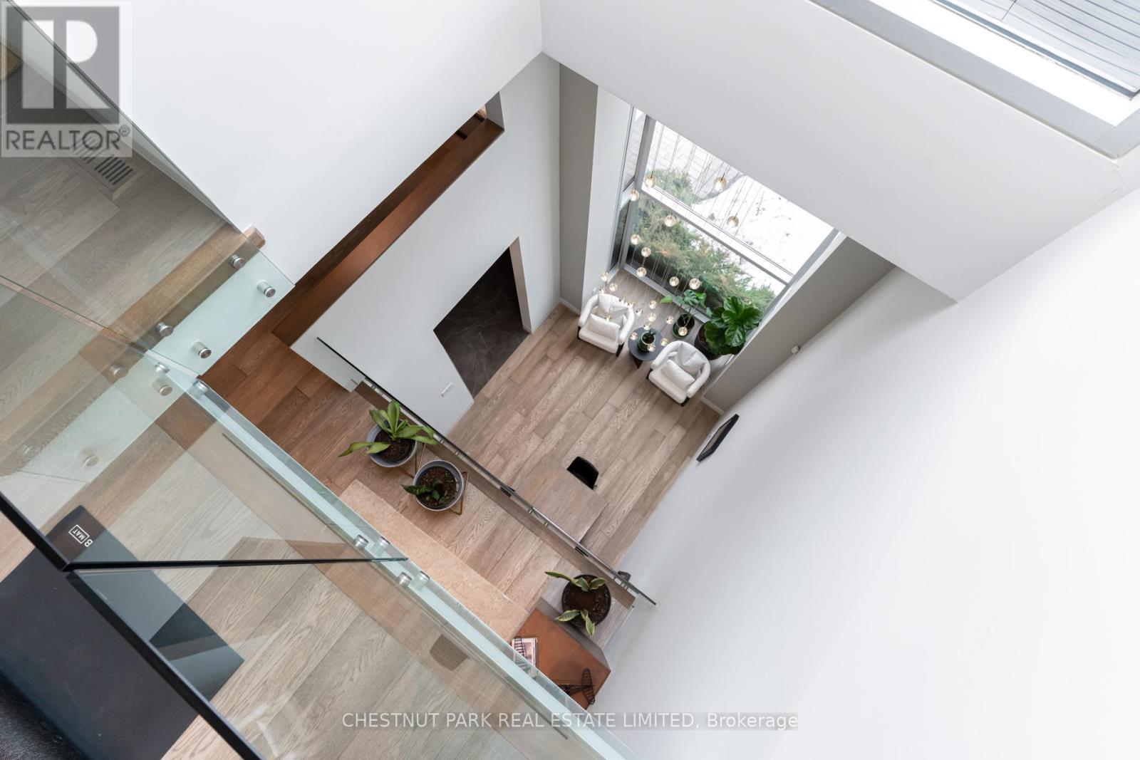 278 St Germain Avenue, Toronto, Ontario  M5M 1W3 - Photo 27 - C13018798