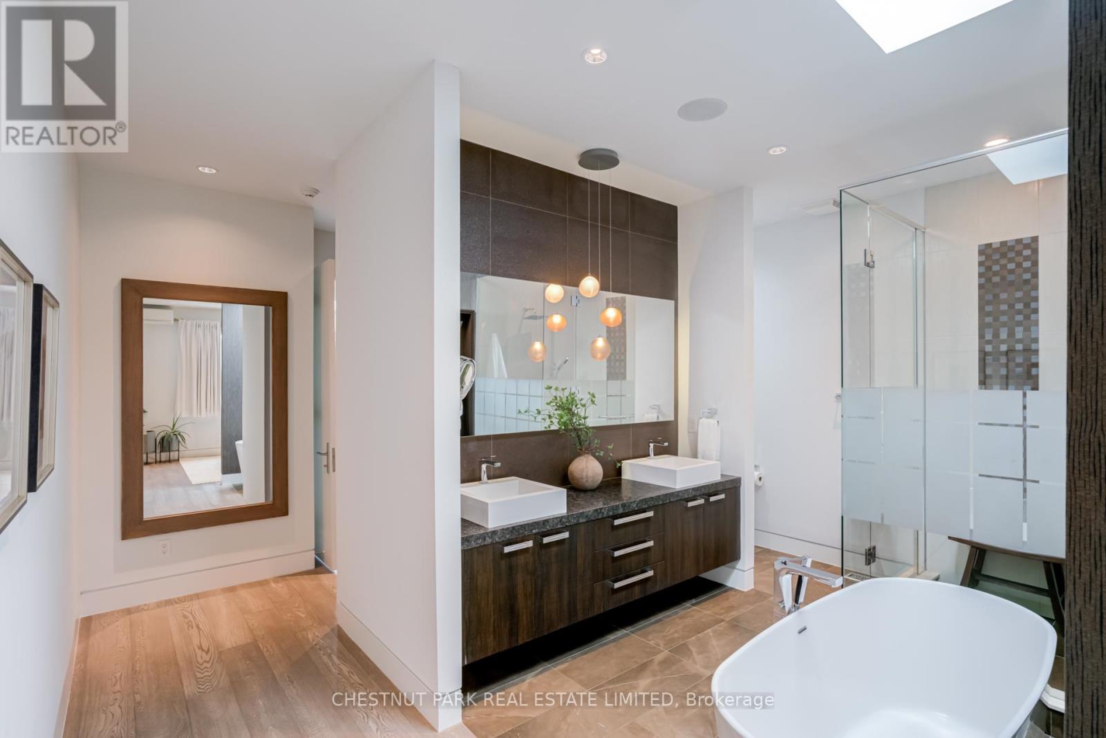 278 St Germain Avenue, Toronto, Ontario  M5M 1W3 - Photo 30 - C13018798