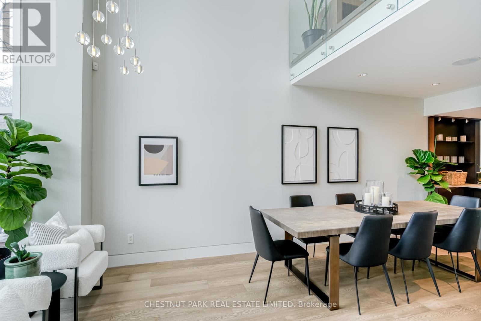 278 St Germain Avenue, Toronto, Ontario  M5M 1W3 - Photo 4 - C13018798