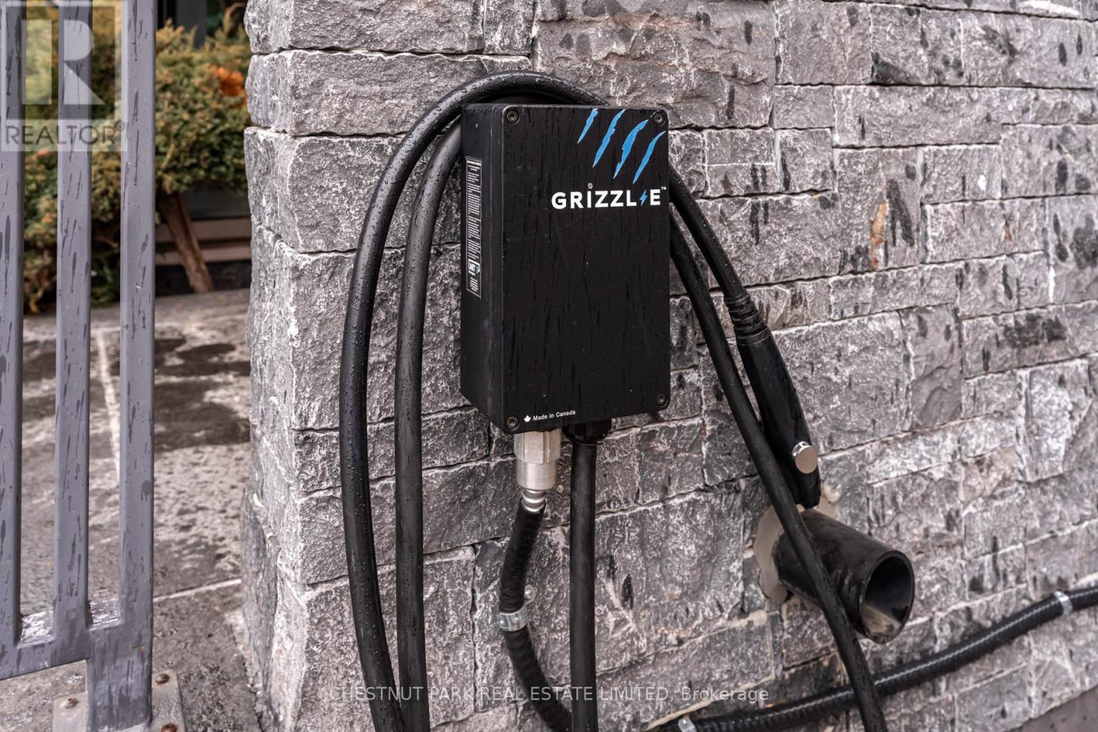 278 St Germain Avenue, Toronto, Ontario  M5M 1W3 - Photo 43 - C13018798