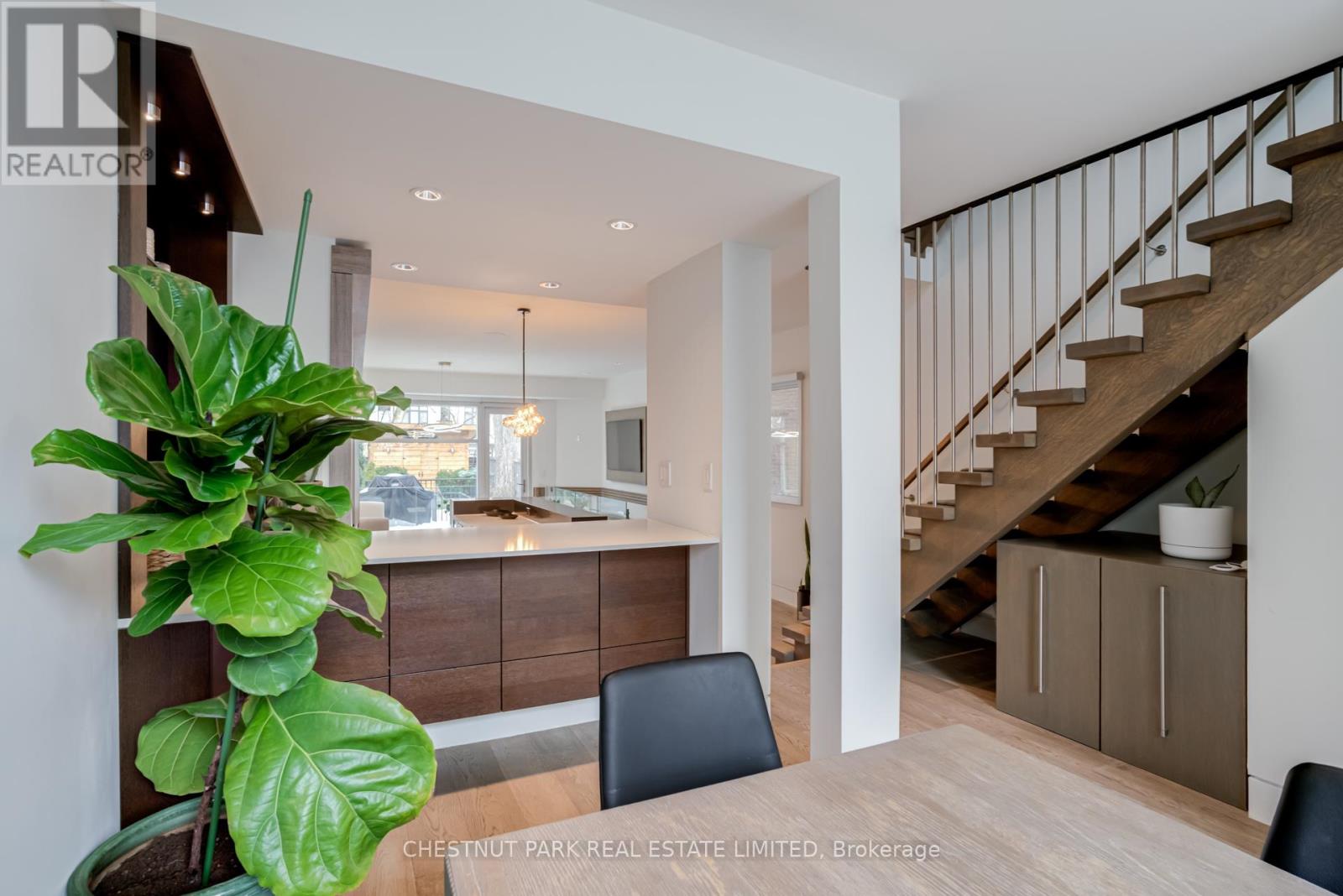 278 St Germain Avenue, Toronto, Ontario  M5M 1W3 - Photo 9 - C13018798