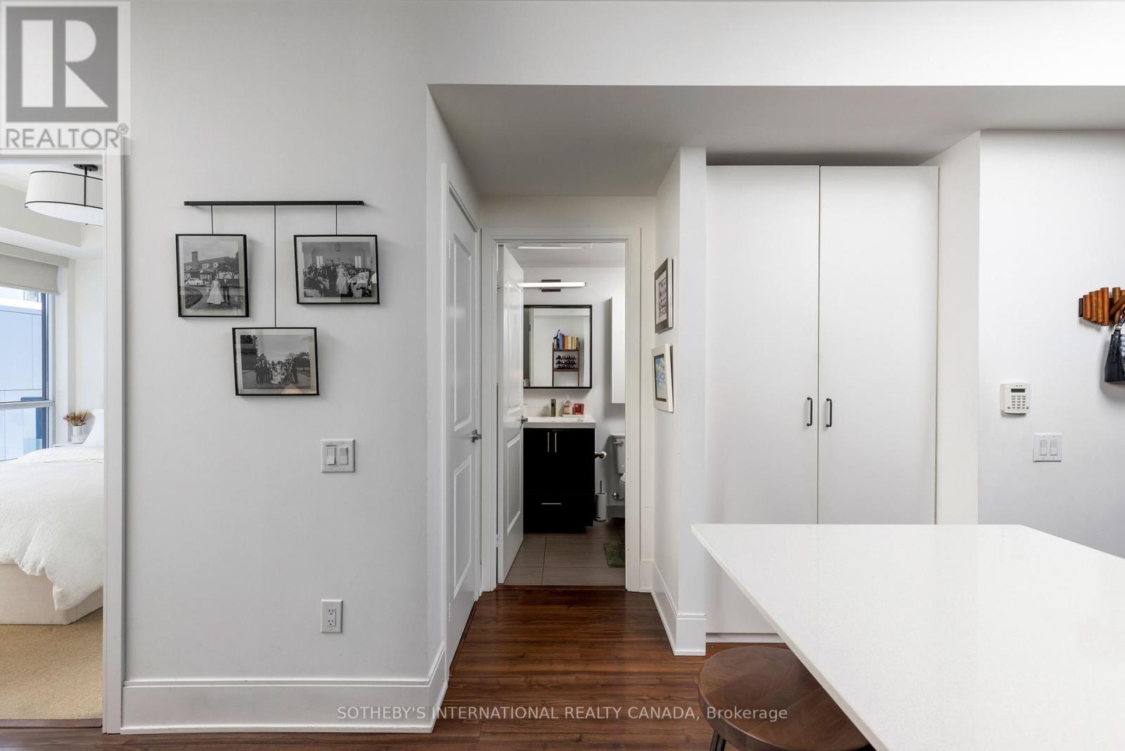 303 - 560 Front Street W, Toronto, Ontario  M5V 1C1 - Photo 8 - C13018876