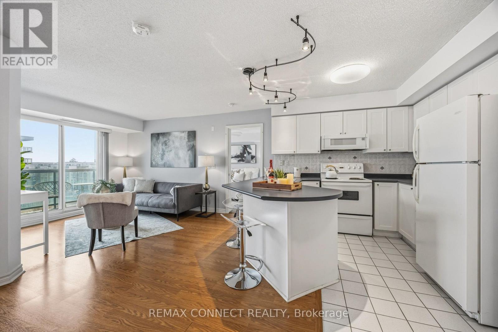 504 - 890 Sheppard Avenue W, Toronto, Ontario  M3H 2T5 - Photo 15 - C13018940