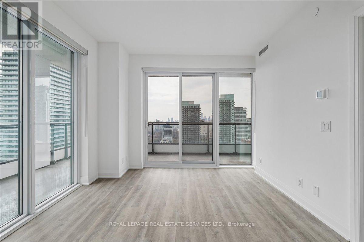 2704 - 65 Broadway Avenue, Toronto, Ontario  M4P 1T9 - Photo 11 - C13018958