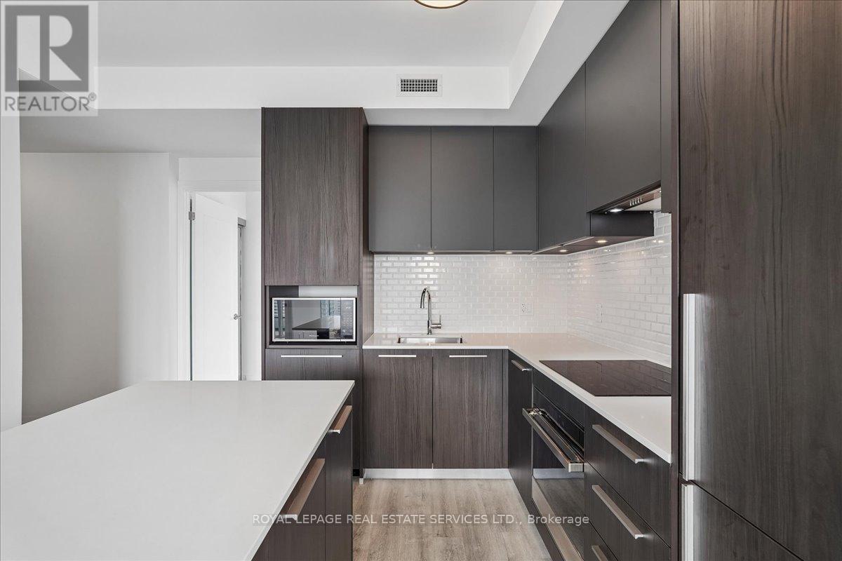 2704 - 65 Broadway Avenue, Toronto, Ontario  M4P 1T9 - Photo 9 - C13018958