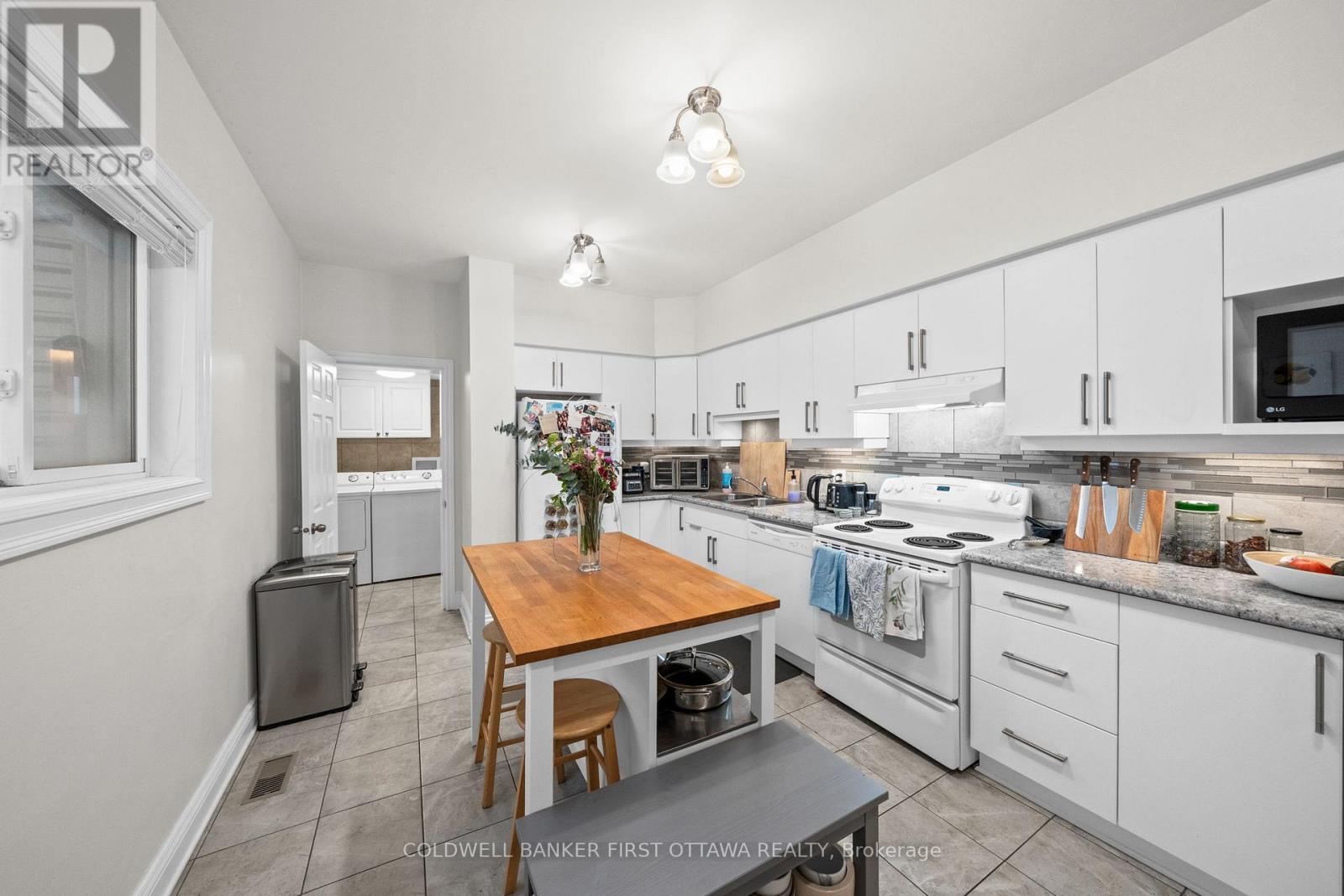 118 Willow Street, Ottawa, Ontario  K1R 6W3 - Photo 11 - X13018874