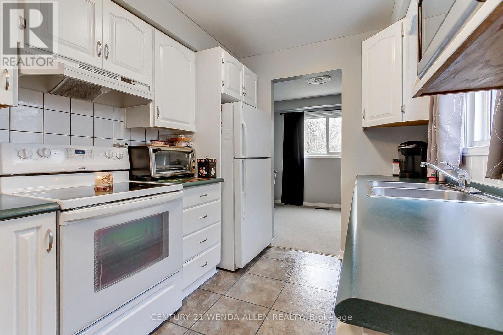 44 Bashford Road, Ajax, Ontario  L1S 3Y2 - Photo 12 - E13018746