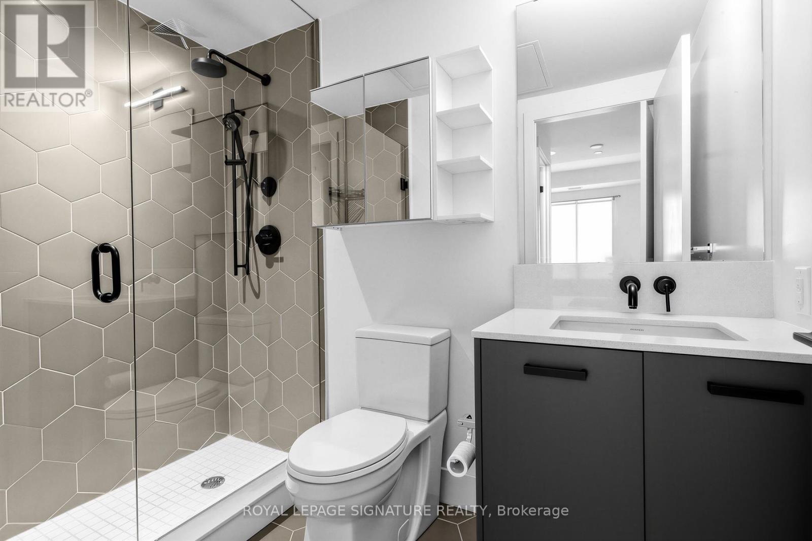 203 - 1888 Queen Street E, Toronto, Ontario  M4L 1H4 - Photo 18 - E13018850