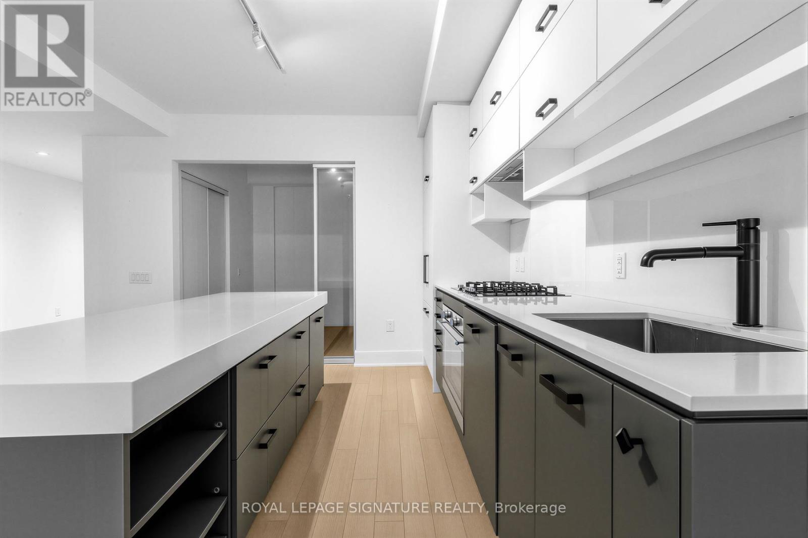 203 - 1888 Queen Street E, Toronto, Ontario  M4L 1H4 - Photo 7 - E13018850