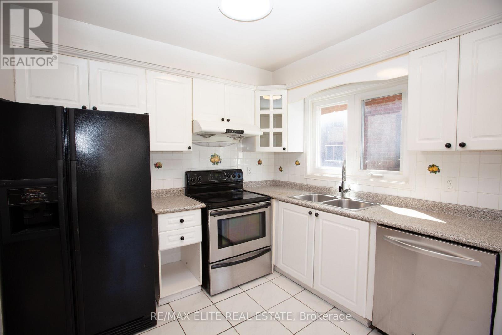 Unknown Address, ,    - Photo 12 - E13018968