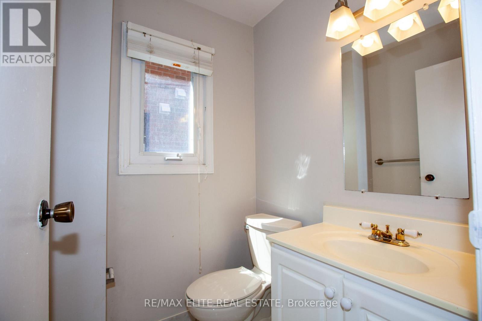 Unknown Address, ,    - Photo 13 - E13018968