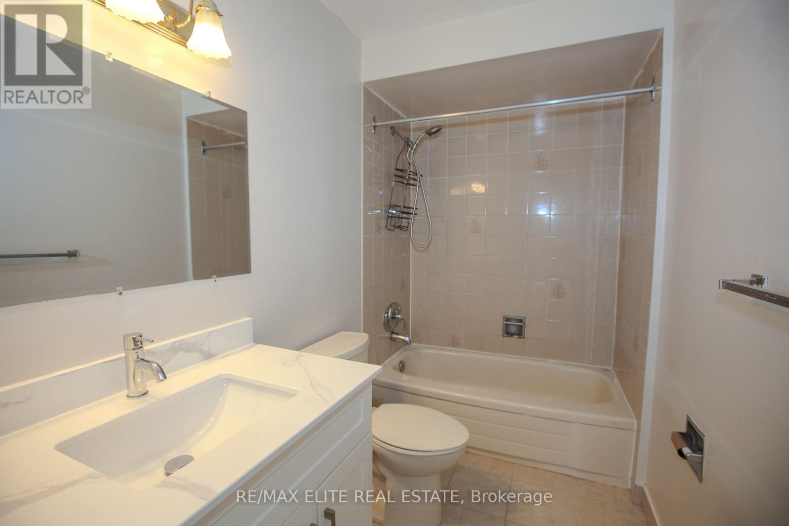 Unknown Address, ,    - Photo 16 - E13018968