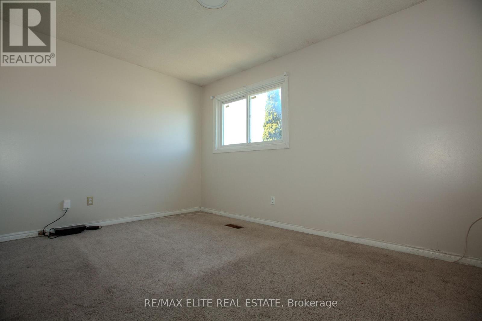 Unknown Address, ,    - Photo 20 - E13018968