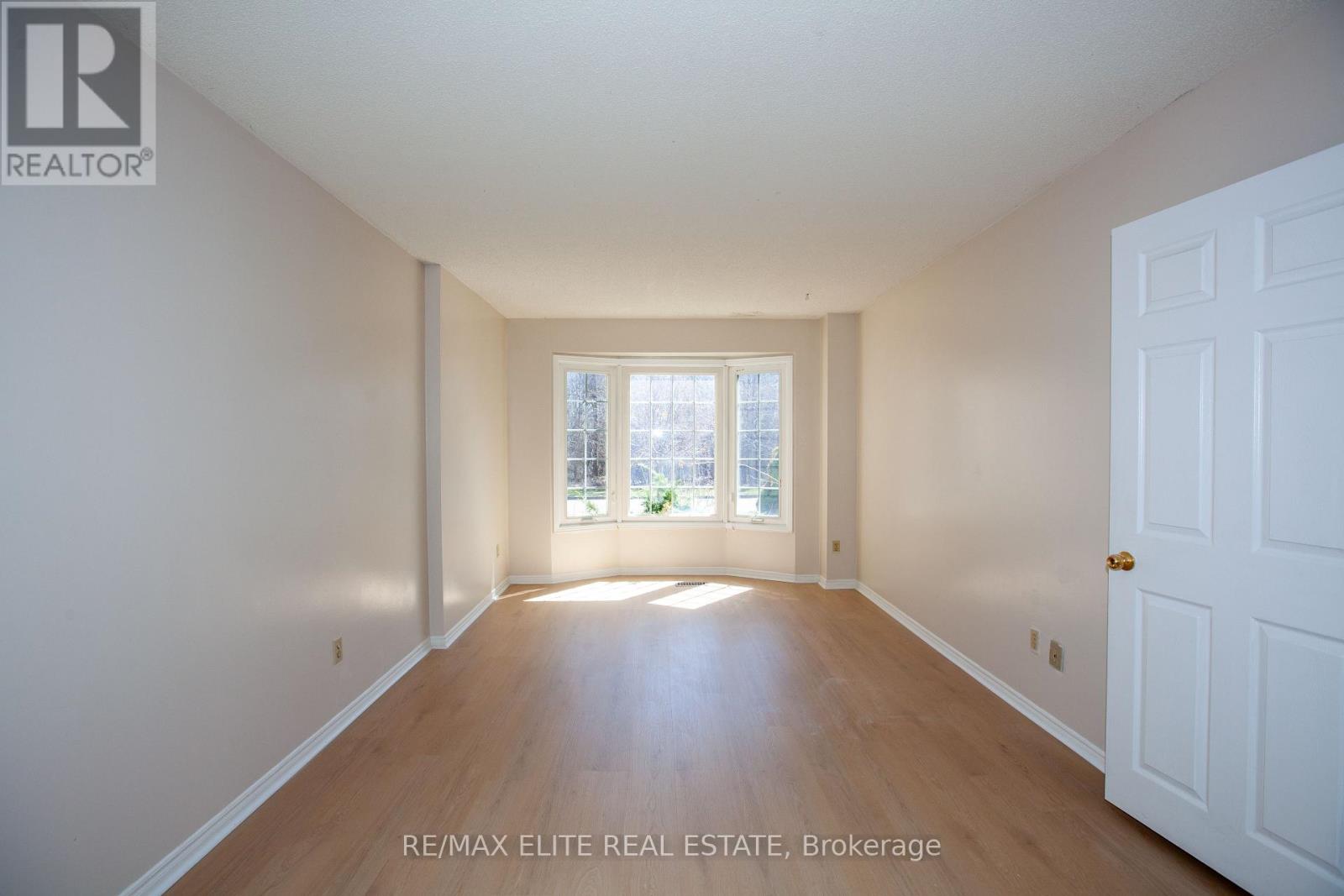 Unknown Address, ,    - Photo 3 - E13018968