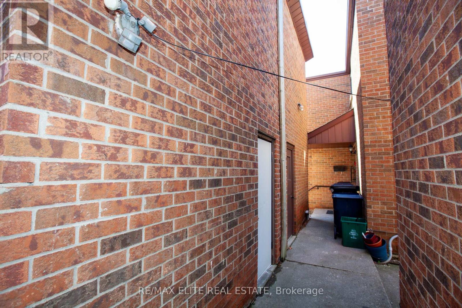 Unknown Address, ,    - Photo 30 - E13018968