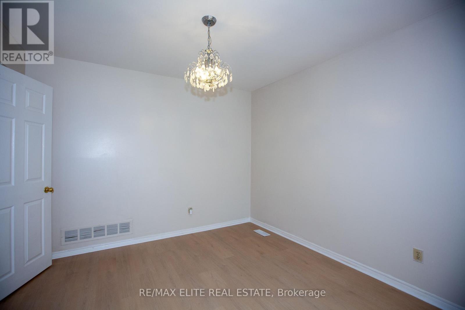 Unknown Address, ,    - Photo 5 - E13018968