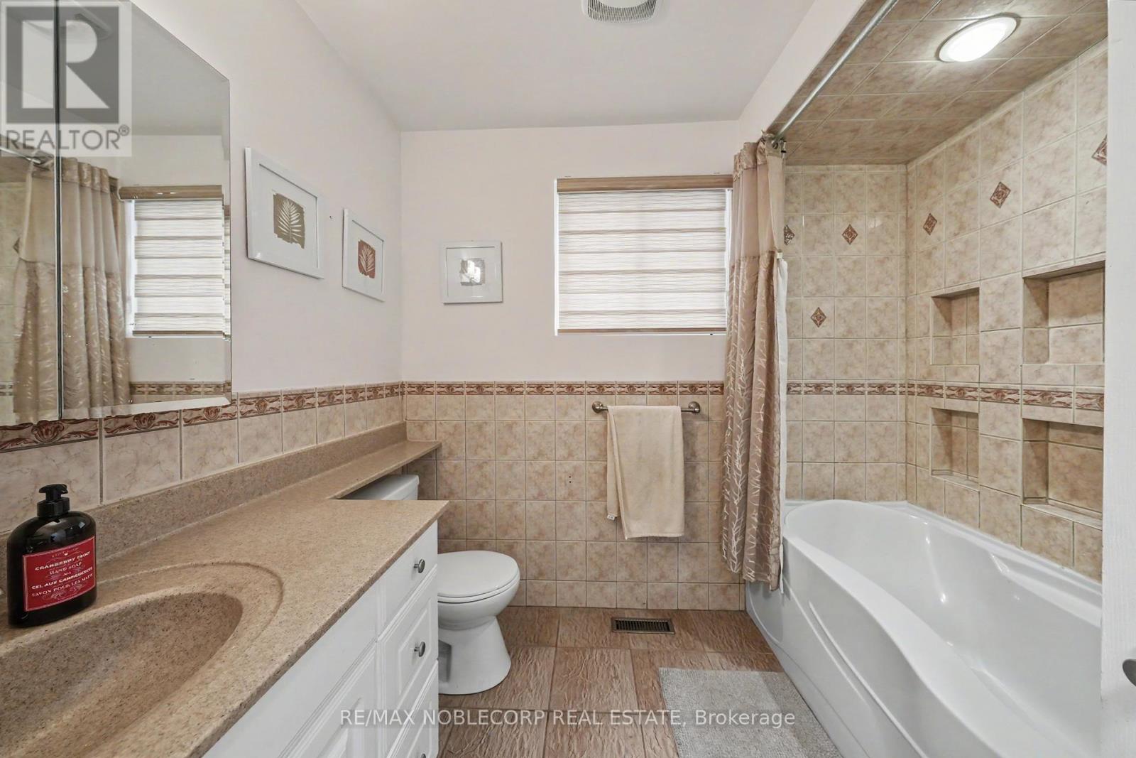 24 Maple Avenue W, New Tecumseth, Ontario  L0G 1A0 - Photo 38 - N13018696