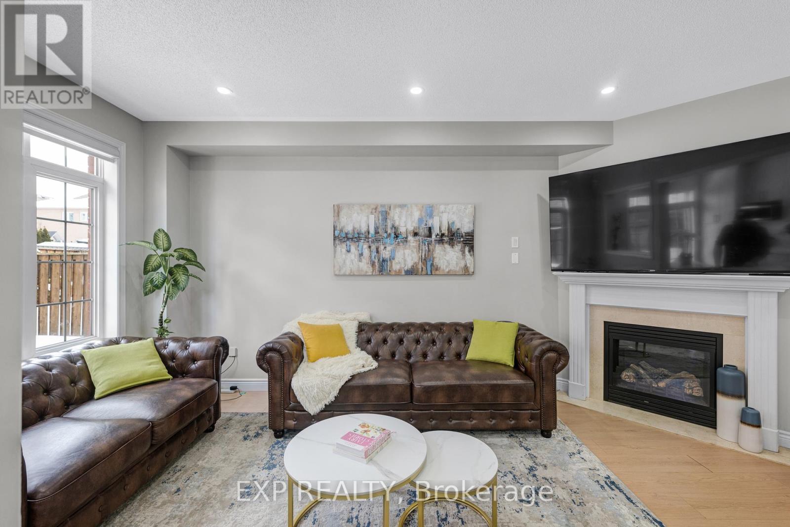 565 Foxcroft Boulevard, Newmarket, Ontario  L3X 3L6 - Photo 6 - N13018784