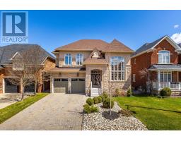 23 WESLOCK CRESCENT, Aurora, Ontario