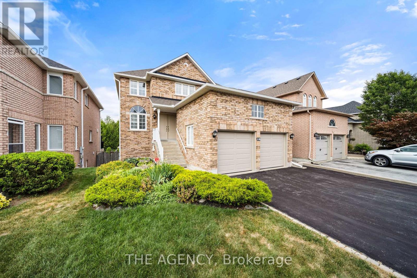 18 WILDFLOWER DRIVE, Richmond Hill, Ontario
