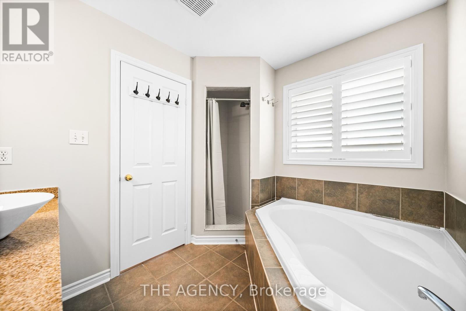 18 Wildflower Drive, Richmond Hill, Ontario  L4E 3Y5 - Photo 22 - N13018938