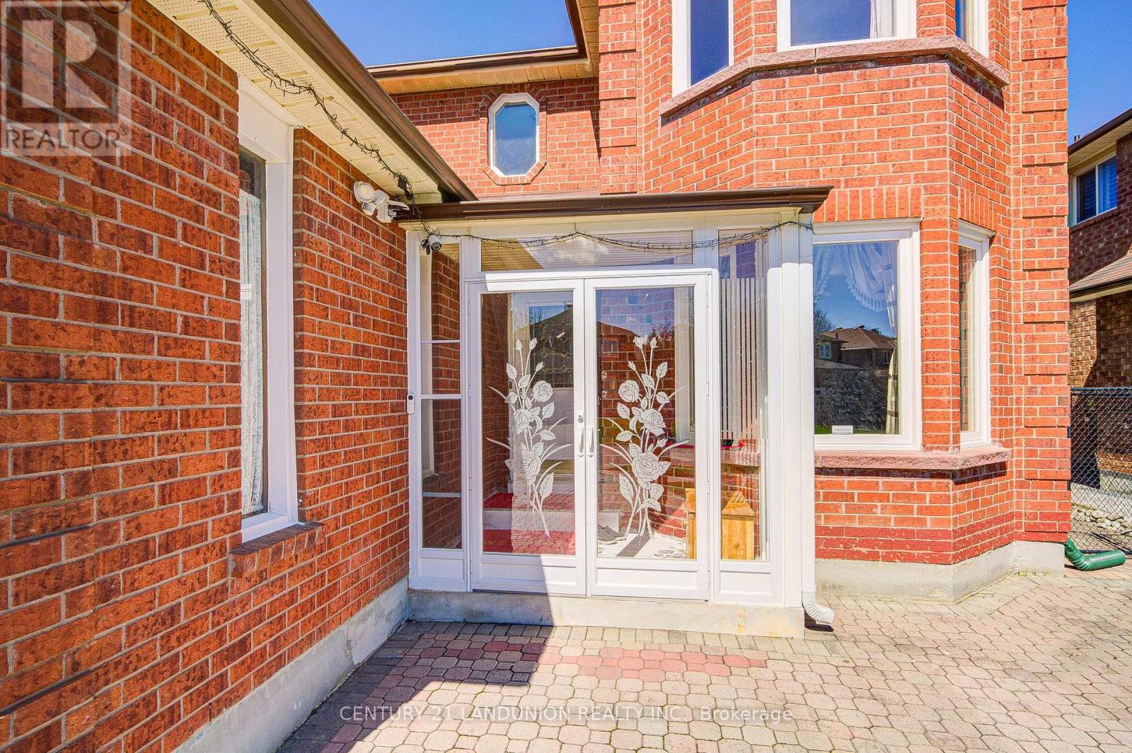 49 John Stiver Crescent, Markham, Ontario  L3R 9B6 - Photo 3 - N13018970