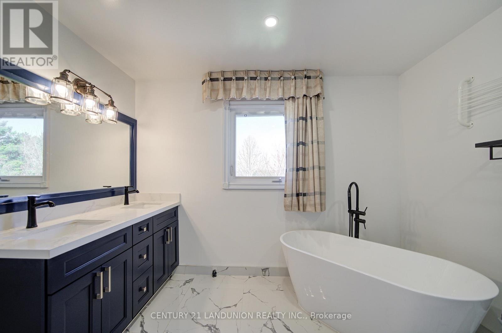 49 John Stiver Crescent, Markham, Ontario  L3R 9B6 - Photo 33 - N13018970