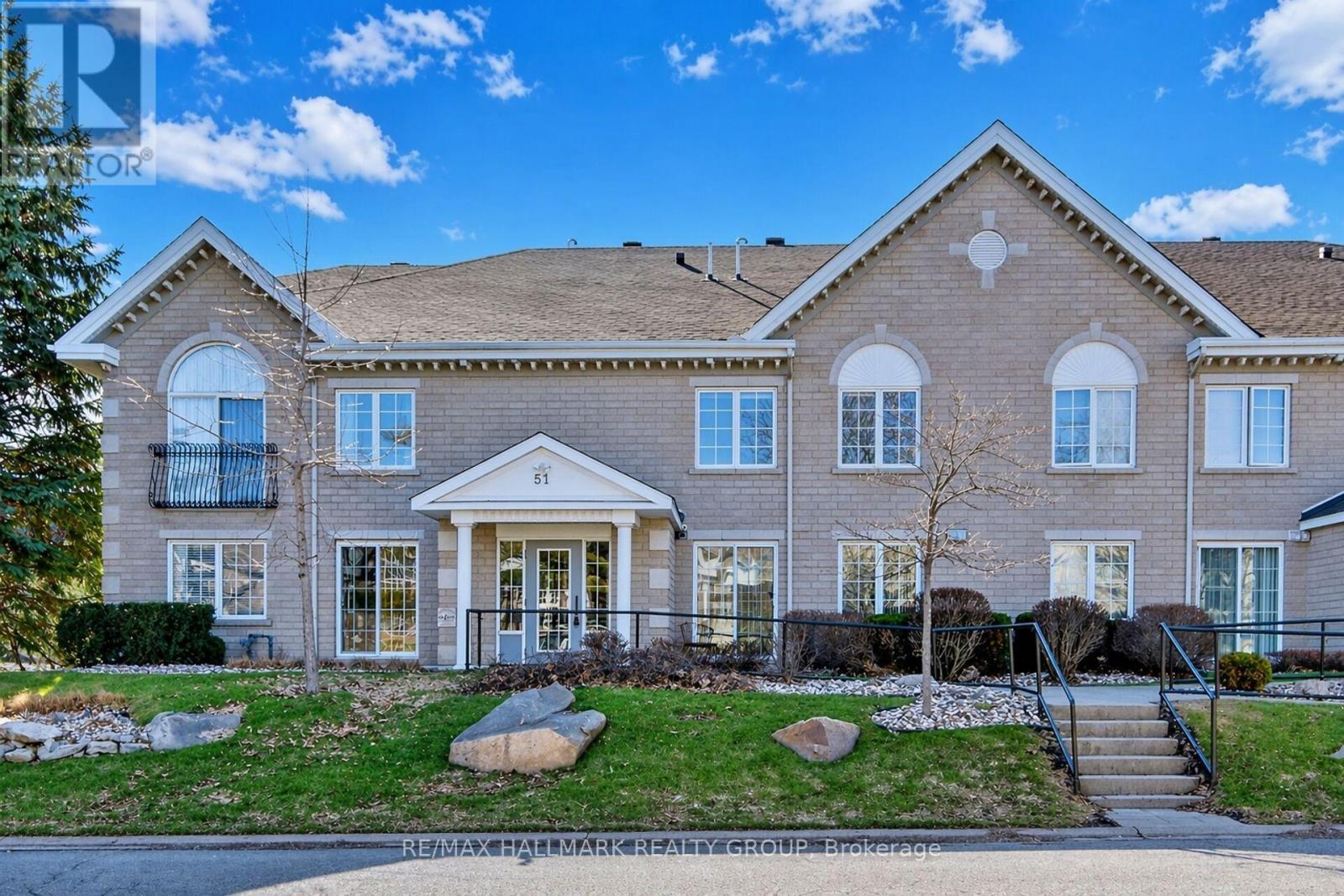 2B - 51 ROBSON COURT, Ottawa, Ontario