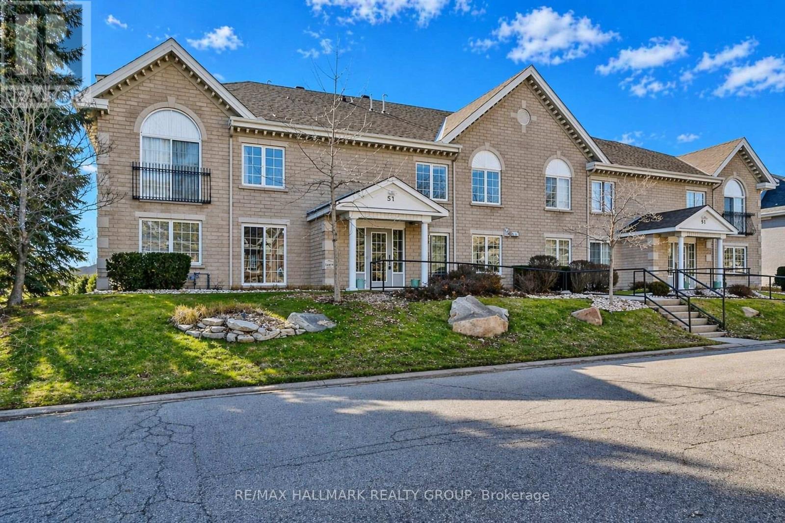 2b - 51 Robson Court, Ottawa, Ontario  K2K 2W1 - Photo 3 - X12754750