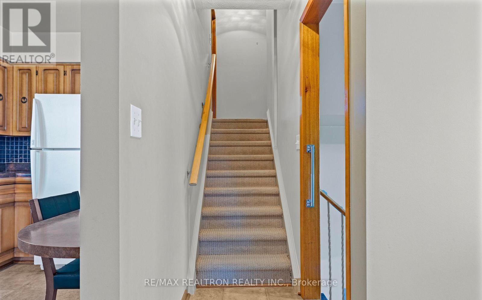 143 Peel Street, Barrie, Ontario  L4M 3L7 - Photo 17 - S13018808