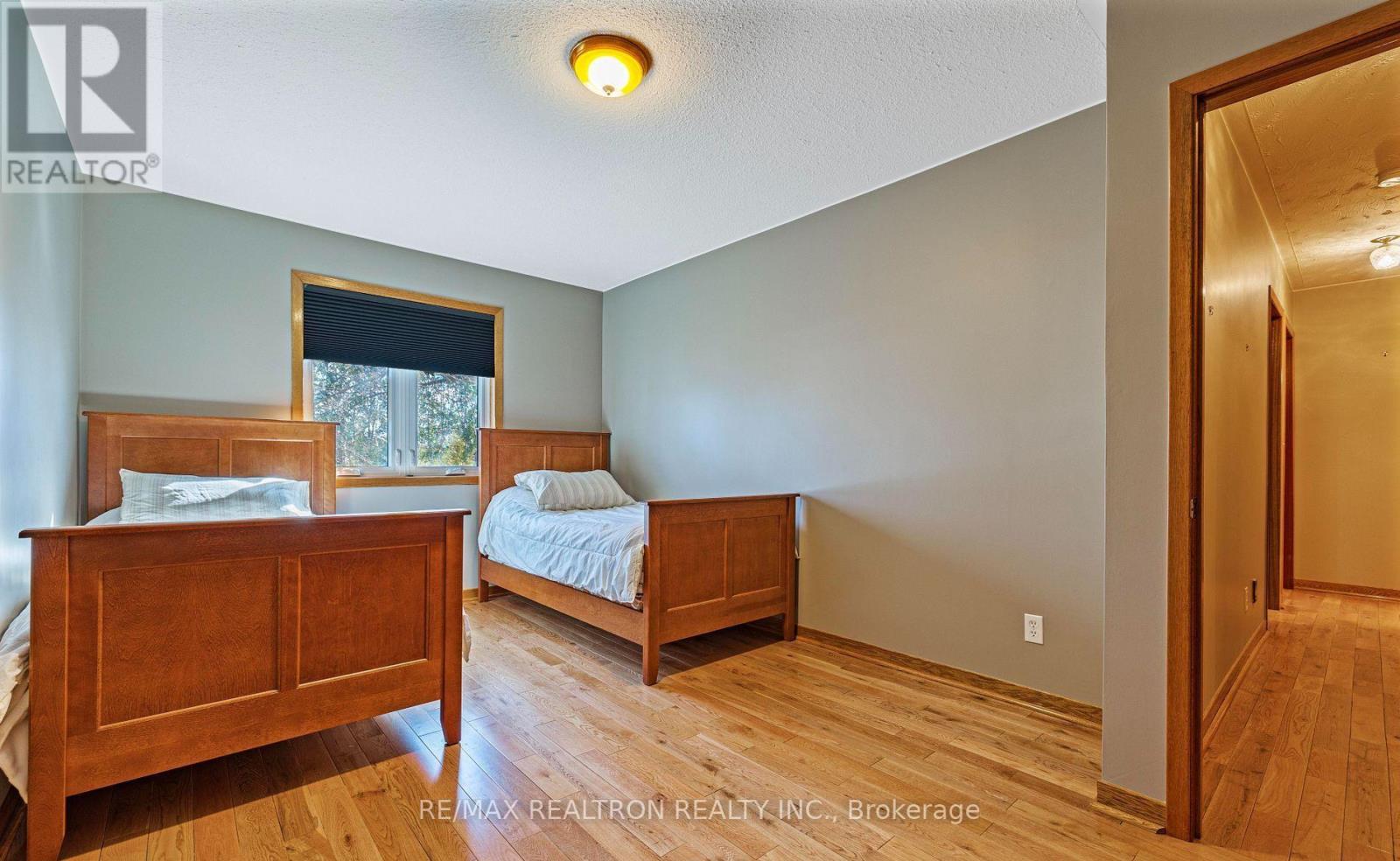 143 Peel Street, Barrie, Ontario  L4M 3L7 - Photo 18 - S13018808