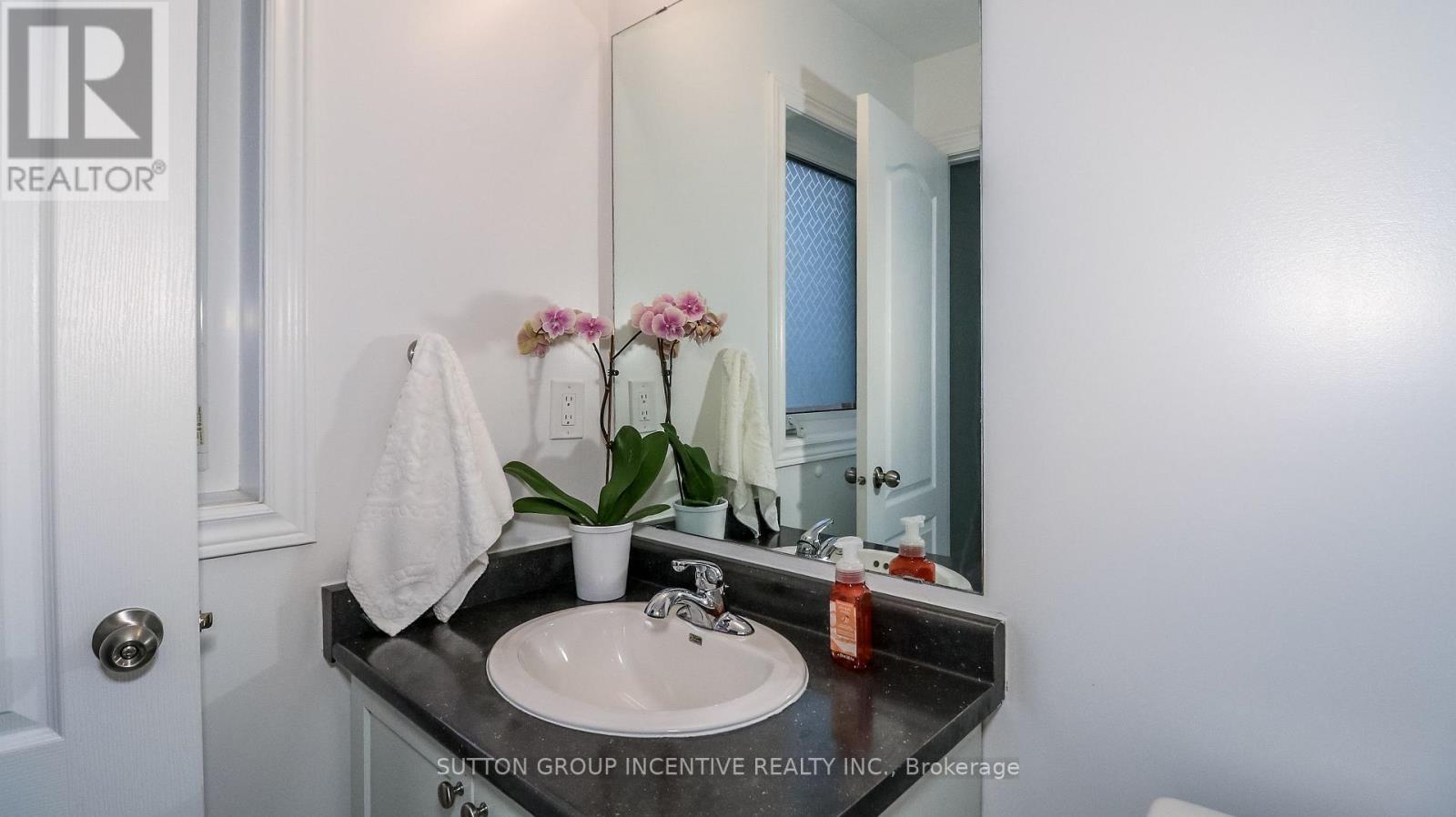 52 Snelgrove Crescent, Barrie, Ontario  L4N 6R6 - Photo 16 - S13018896