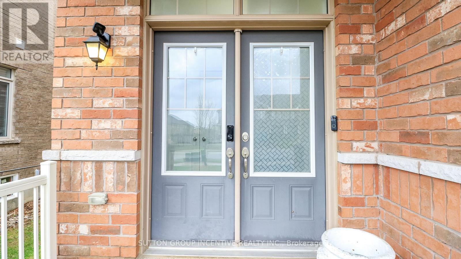 52 Snelgrove Crescent, Barrie, Ontario  L4N 6R6 - Photo 4 - S13018896