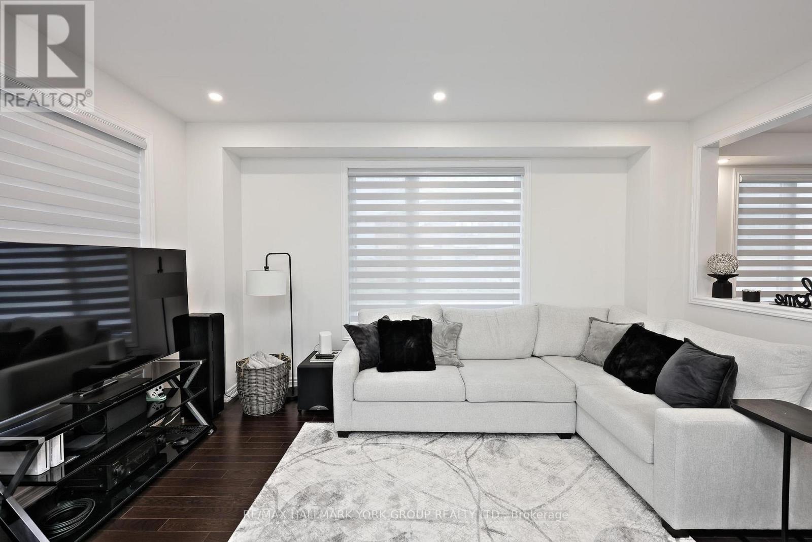 145 Fenchurch Manor, Barrie, Ontario  L9J 0X1 - Photo 16 - S13018916