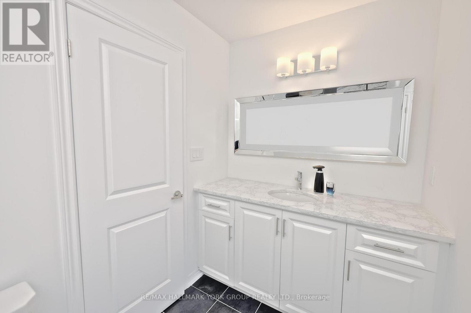 145 Fenchurch Manor, Barrie, Ontario  L9J 0X1 - Photo 21 - S13018916